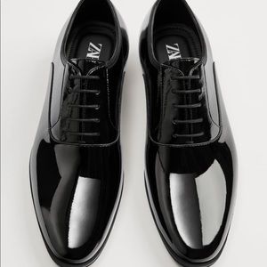 BLACK PATENT FINISH DRESS SHOES